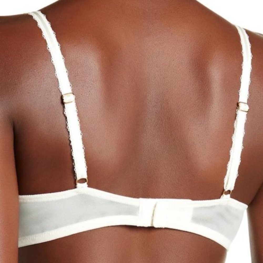 NWT Wacoal Europe Women's Classic Intuition Plunge Bra Sheer Vanilla Cream 32DD - Picture 2 of 2